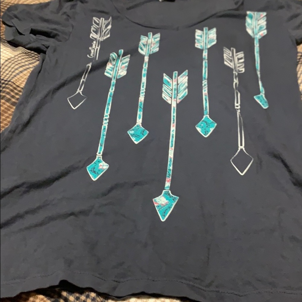 Tee - Picture 2 of 3